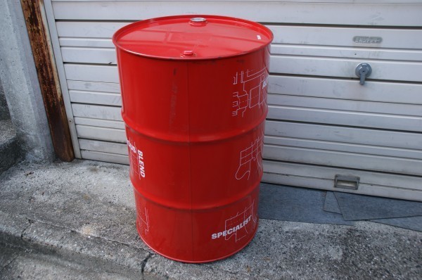 MOTUL 200Lドラム缶 空ドラム 赤◆モチュール　直径約60cm ｘ高さ90cm①_画像2