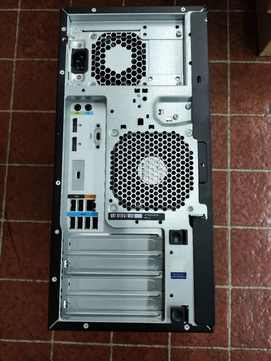 美品 ゲーミングPC ベアボーン HP Z2 Tower G4 Workstation 動作確認済み 現状品 LGA1151　intel 8世代 9世代対応 在庫複数_画像5