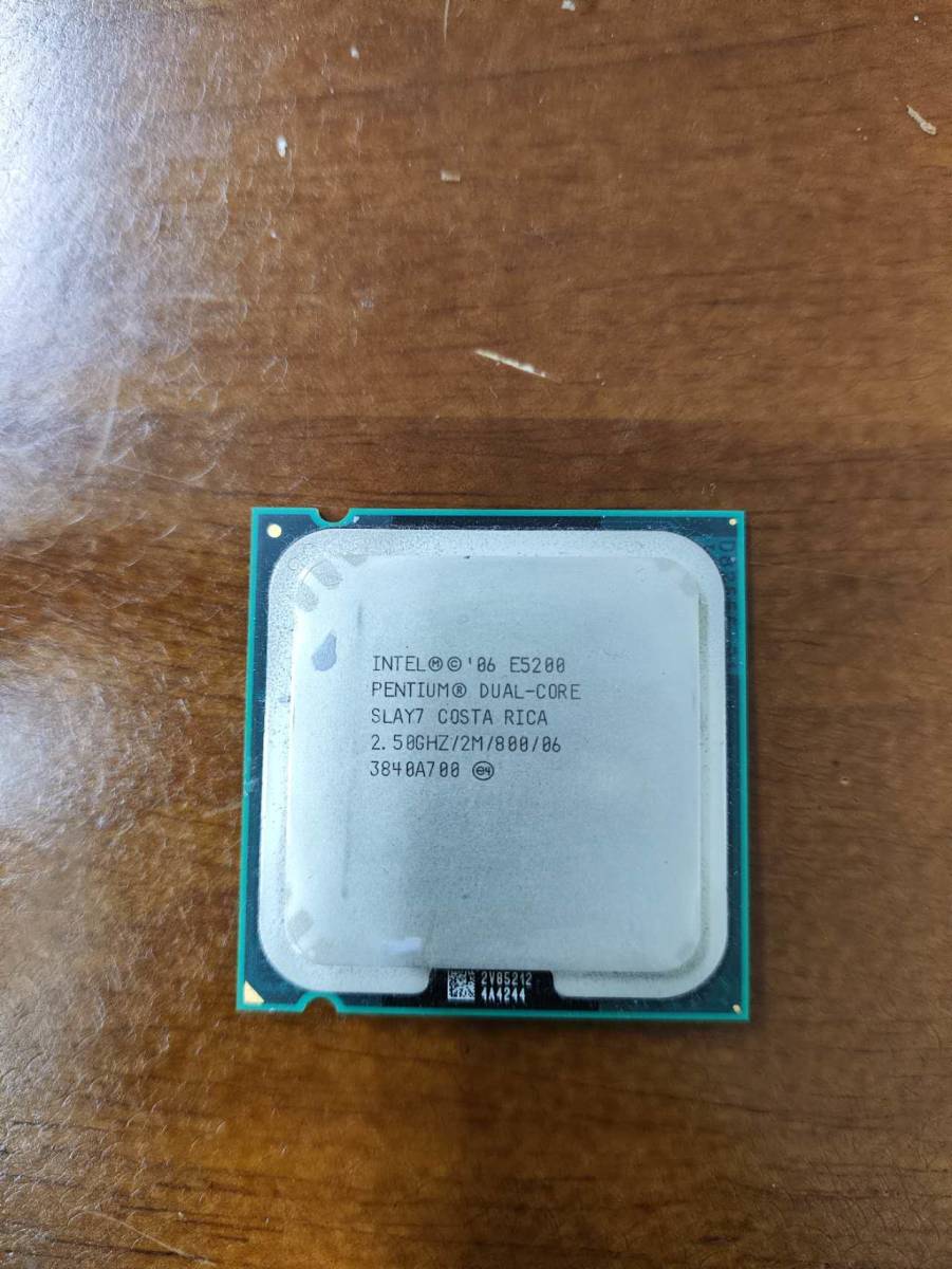 Intel Pentium Dual-Core E5200 SLB9T 2.50GHz/2M/800/06 Wolfdale LGA775 2コア_画像1