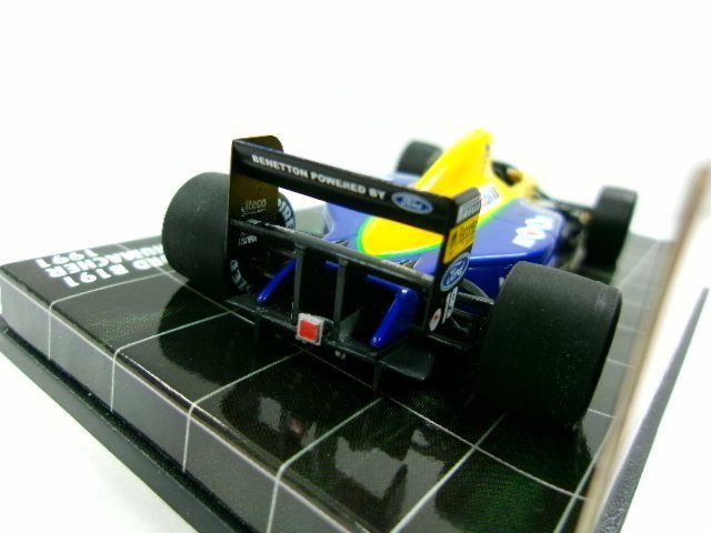 ミニチャンプス 1/43 ベネトン フォード B191 #19 1991 M.シューマッハ (8179-476)_画像2