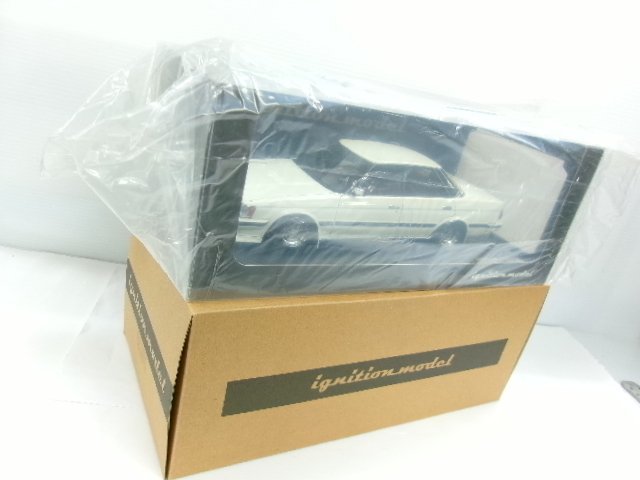 イグニッションモデル 1/18 トヨタ マーク II グランデ GX71 イグニッションモデル 1/18 トヨタ マーク II グランデ GX71