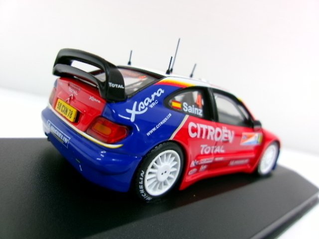 イクソ 1/43 シトロエン クサラ WRC #4 アルゼンチンラリー 2004 ウィナー C.サインツ (6144-159)_画像2