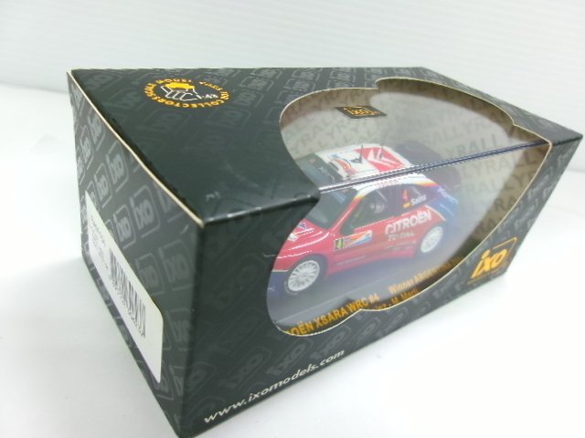 イクソ 1/43 シトロエン クサラ WRC #4 アルゼンチンラリー 2004 ウィナー C.サインツ (6144-159)_画像7