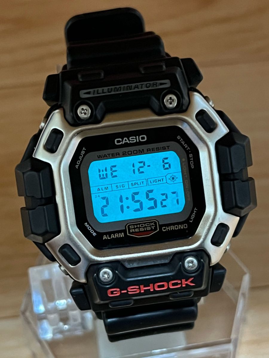 CASIO G-SHOCK 超希少 美品 通称ガンダムモデル 電池交換済み CASIO G-SHOCK 超希少 美品 通称ガンダムモデル 電池交換済み