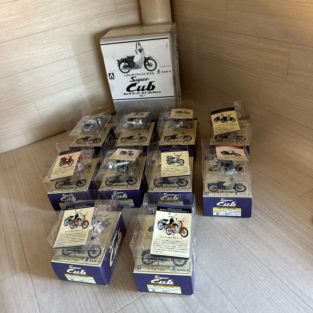 A0170】◎外箱開封済み・未使用・中古品◎ホンダ スーパーカブ 1 A0170】◎外箱開封済み・未使用・中古品◎ホンダ スーパーカブ 1