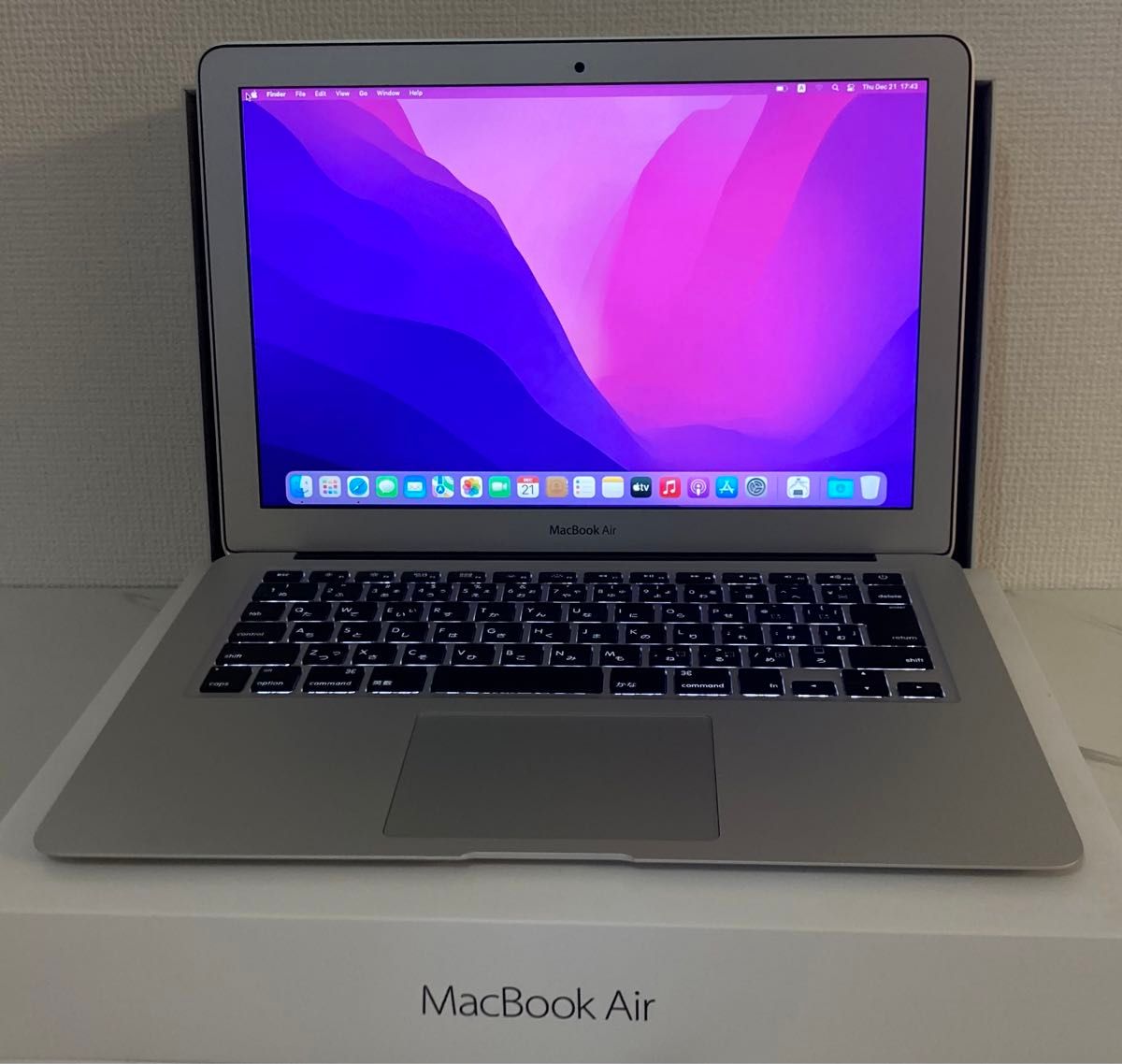 MacBook air 13inch i5 8GB 256GB early 2015