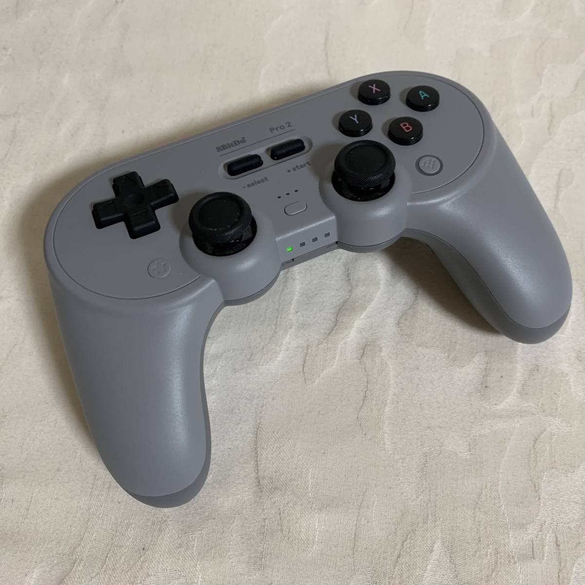 【訳アリ品】Y367◆8BitDo Pro2 Bluetooth gamepad コントローラー ゲームパッド Switch グレー◆【中古品】_画像2