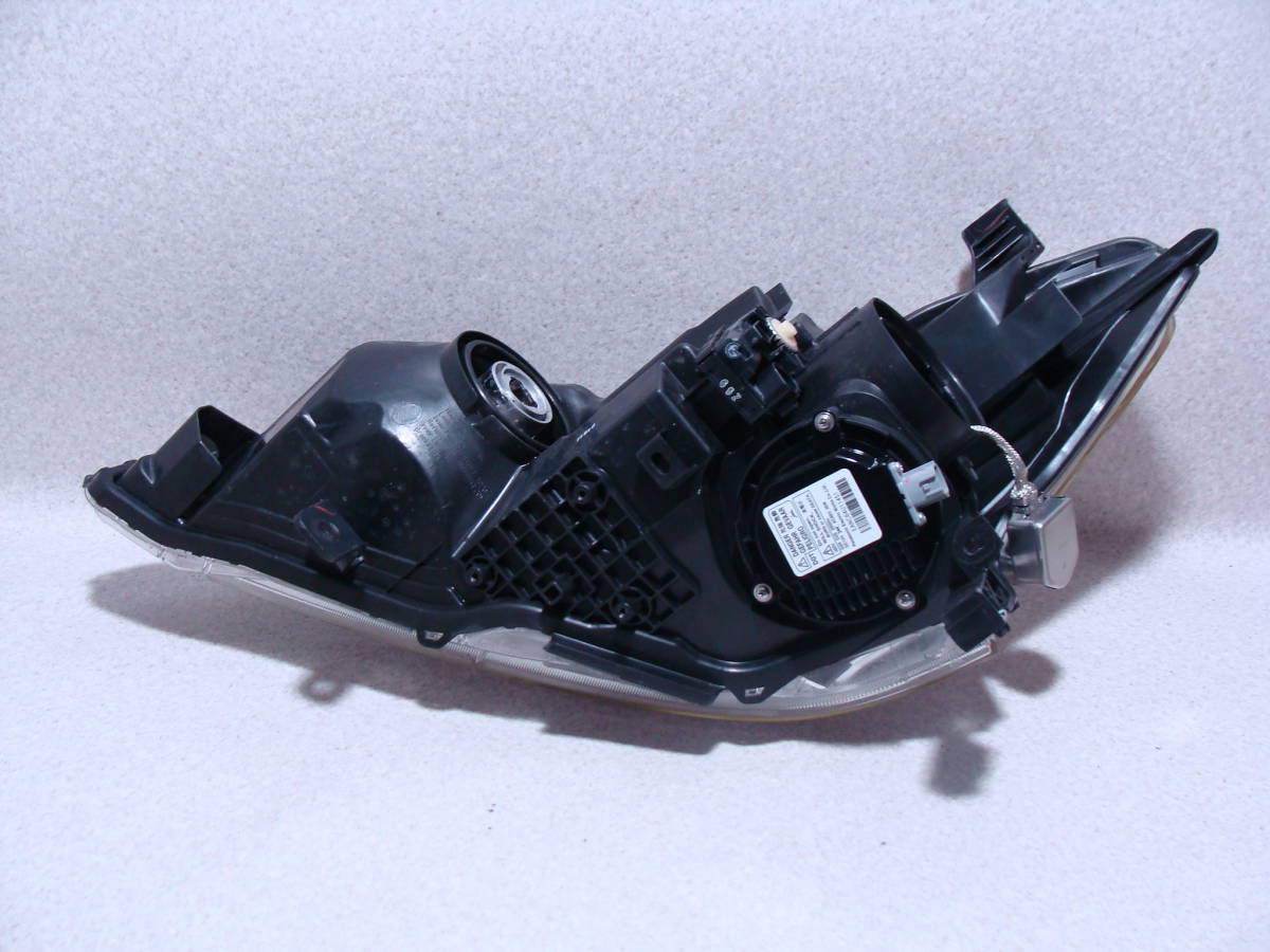 47HD7053 L33 Teana head light right HID levelizer - attaching KOITO 100-17794 unit 