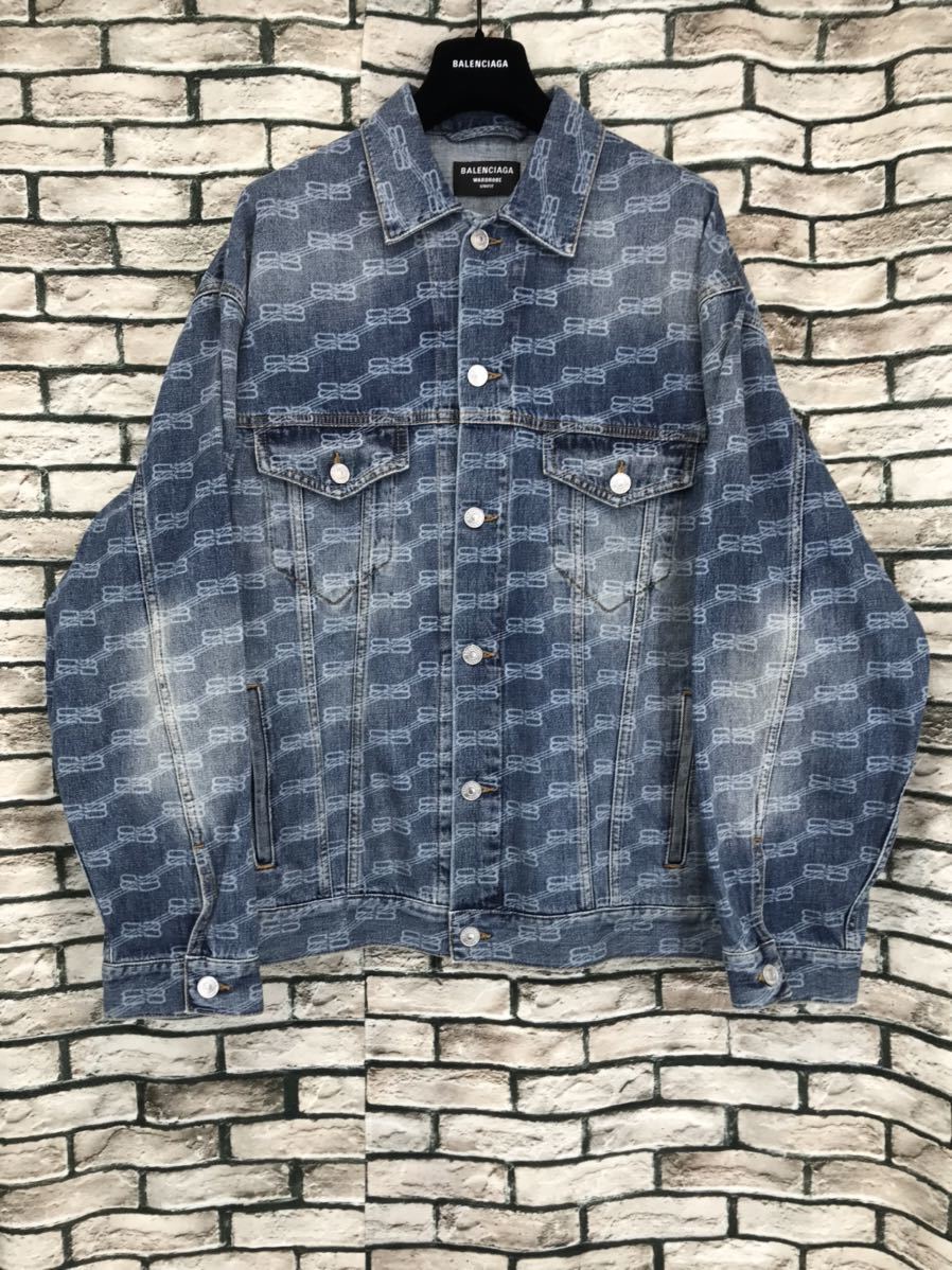 美品 BALENCIAGA バレンシアガ 22AW 675208 TMW37 4437 BBロゴ 美品 BALENCIAGA バレンシアガ 22AW 675208 TMW37 4437 BBロゴ
