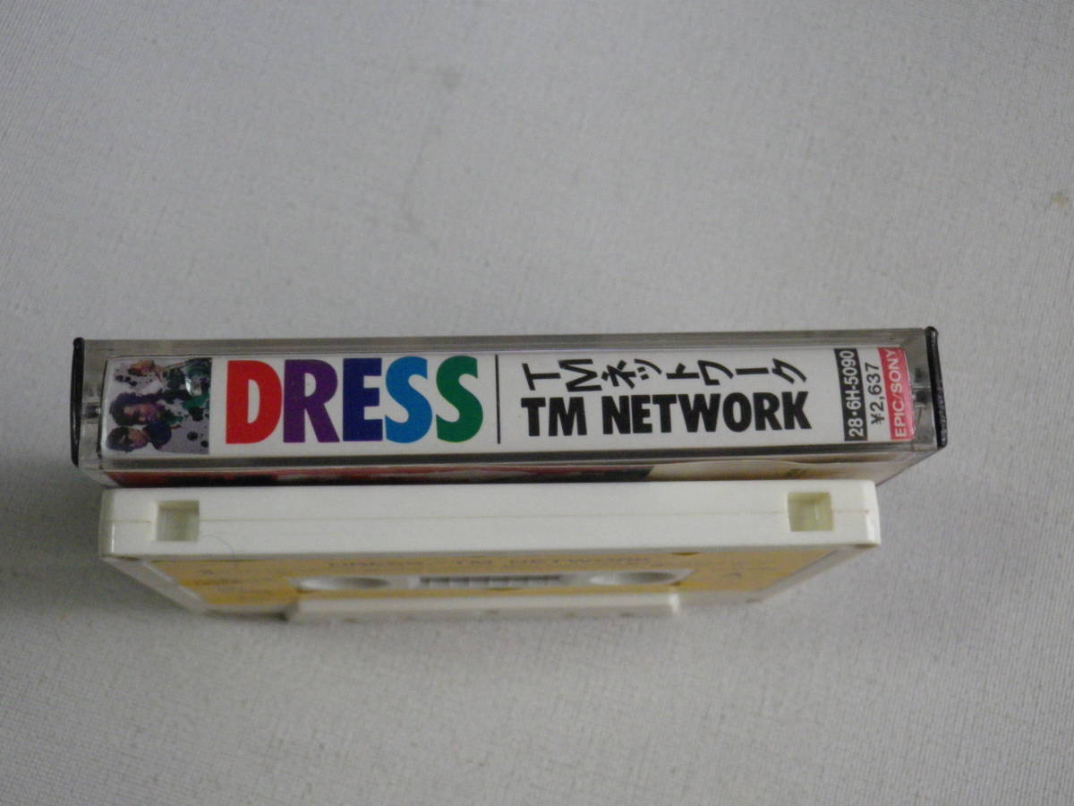 ◆カセット◆TMネットワーク　TM NETWORK　DRESS 　歌詞カード付　中古カセットテープ多数出品中！_画像5