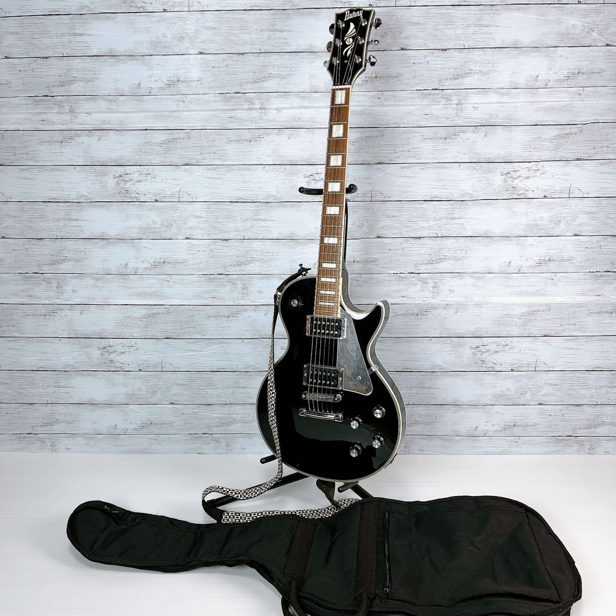 大人気】BUNNY / バーニー RLC-55 ストラップ ソフトケース付き 大人気】BUNNY / バーニー RLC-55 ストラップ ソフトケース付き
