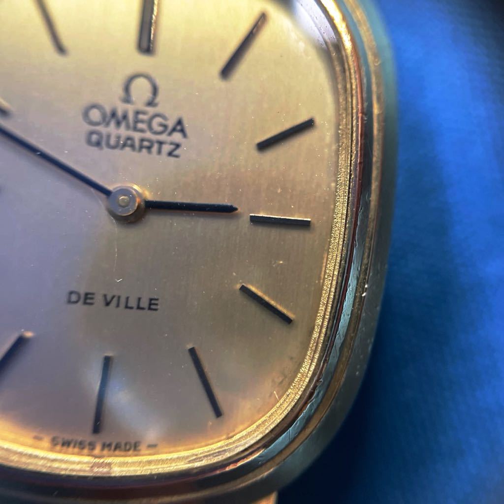 【稼働品】OMEGA オメガ DE VILLE デビル デヴィル 腕時計 QZ プッシュ式 ゴールド カラー 純正 尾錠付 レディース 女性用_画像3