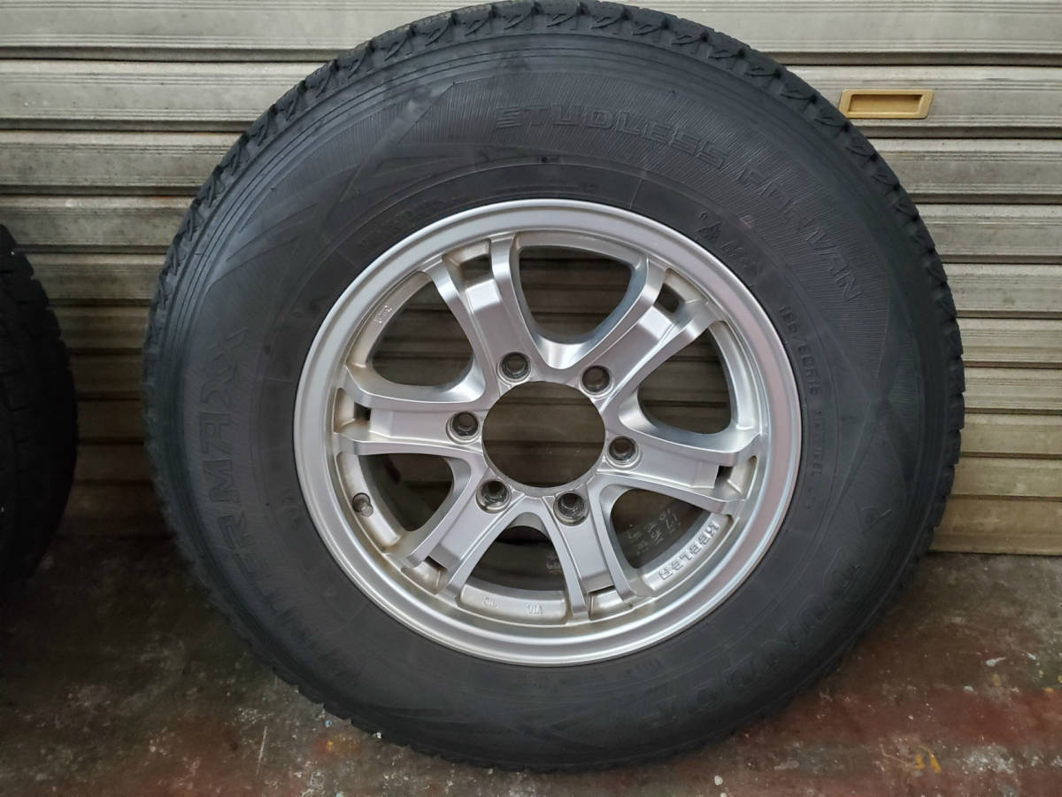 DUNLOP WINTERMAXX SV01 スタッドレス 195/80R15 ウェッズ キーラーフォース 139.7-6H 6J+33 センターキャップ付き ハイエース キャラバン_3本目