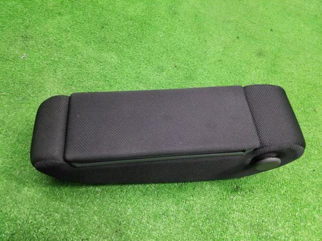  Flair Wagon DAA-MM42S armrest 1A19-88-120D our company product number 230383