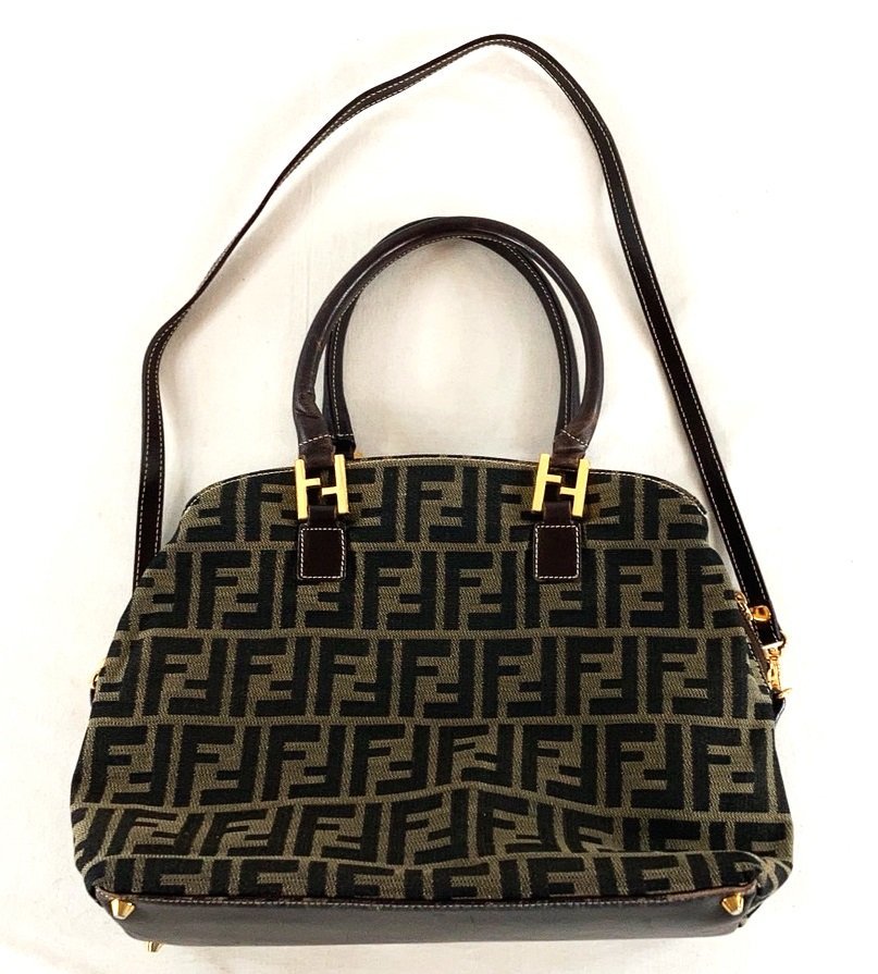 中古バッグ フェンディ FENDI 2WAYバッグ ハンドバッグ ショルダーストラップ付 LO-4 20231225