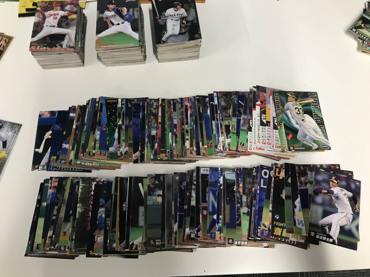 ★プロ野球カードまとめ★BBM MLB topps 等★1100枚位 大量★佐々木 大谷 藤浪 坂本 田中 金本 藤川 ダルビッシュ キラ 金 銀 文字 サイン _画像9