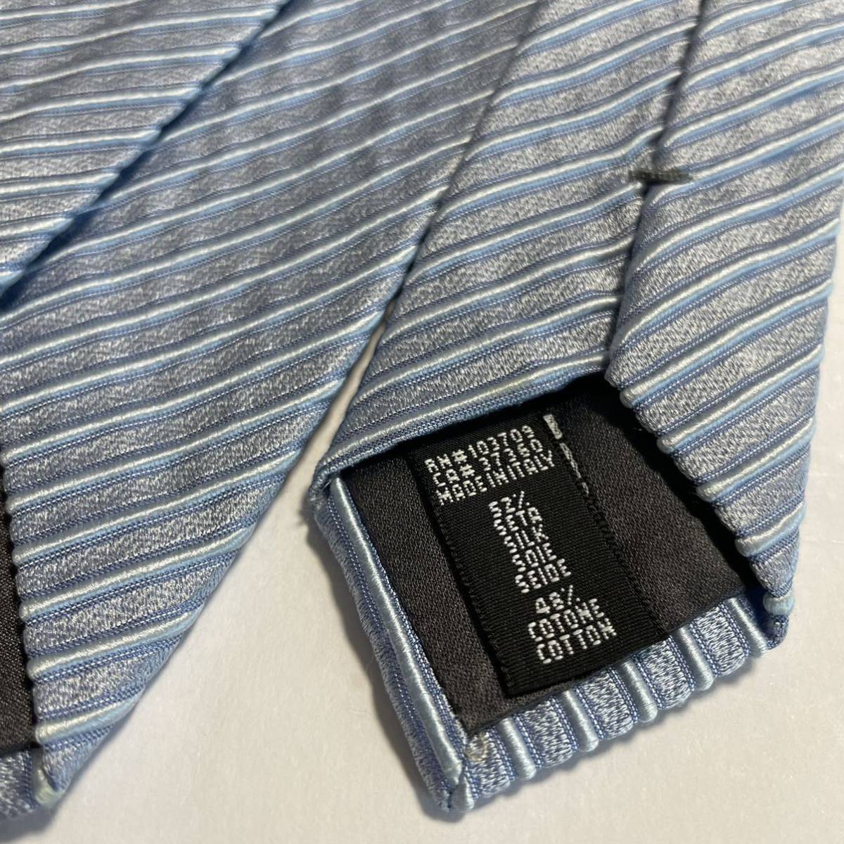 ③ GIORGIO ARMANI メンズ　シルク ネクタイ 絹 ストライプ 水色　ライトブルー　ジョルジオアルマーニ　ビジネス　ファッション小物_画像3