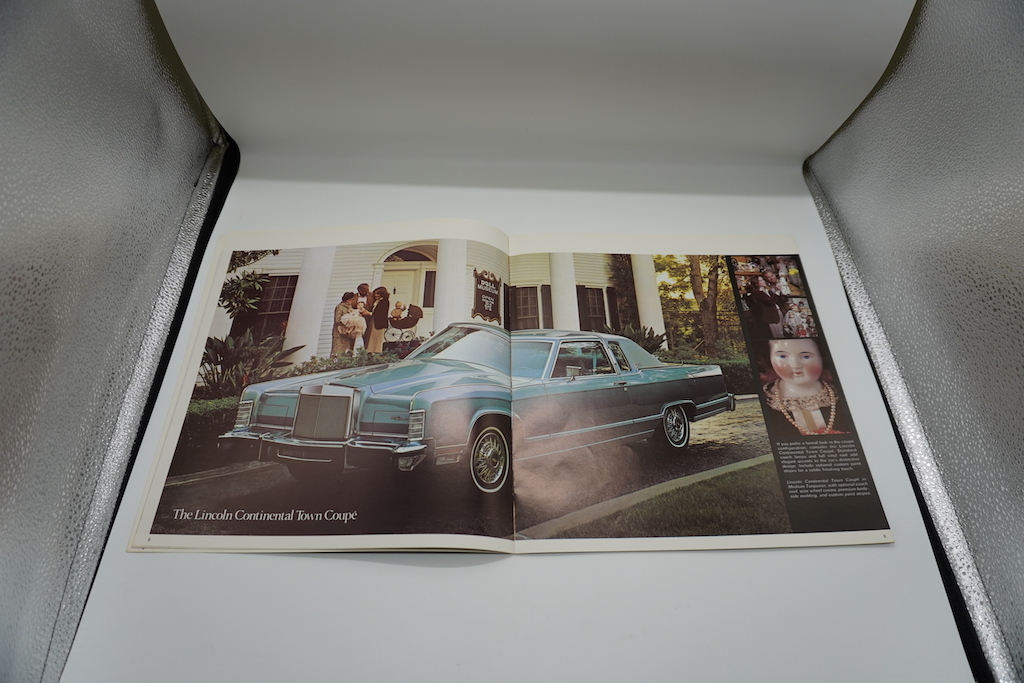 旧車カタログ　フォード(FORD)のリンカーン(LINCOLN)コンチネンタル(CONTINENTAL)のカタログです。 全て英語版_画像9