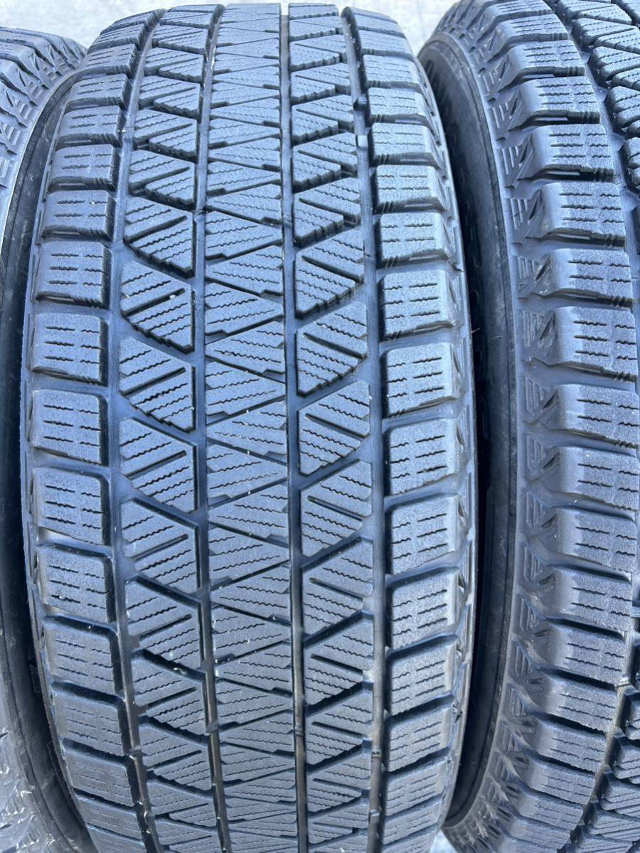 225/65R17 102Q　4本セットバリ山BRIDGESTONE BLIZZAK DM-V3　19年スタッドレスタイヤ _画像4