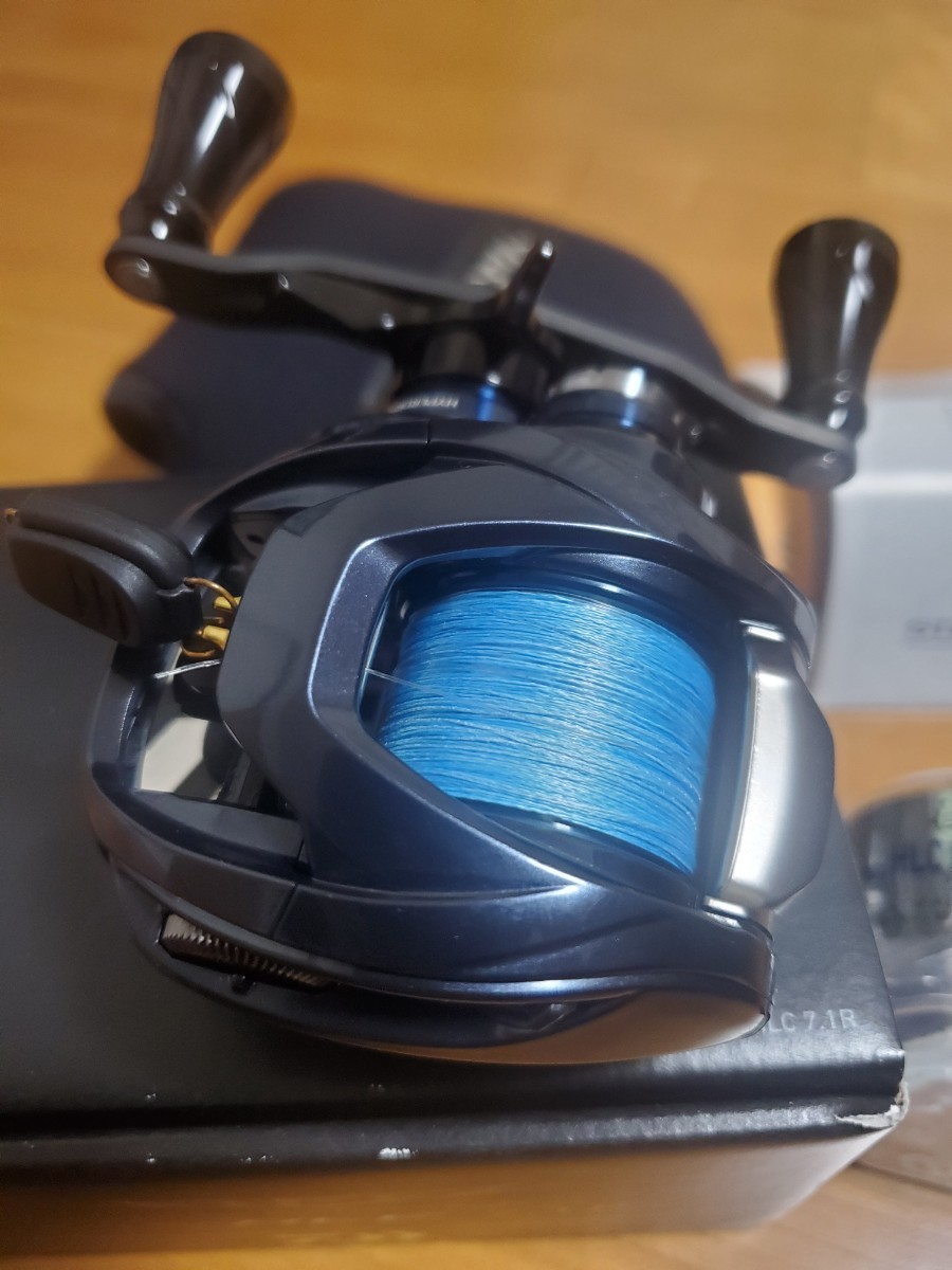 極美品 DAIWA ダイワ スティーズ A TW HLC 7.1R isseiスプール HLC PE SPOOL G1 ブルー 新品未使用 ゴメクサス カーボンハンドル セット_画像4