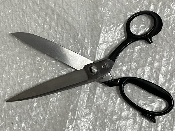 J.A.HENCKELS SOLINGEN GERMANY scissors 全長 約235mm ドイツ製 ゾーリンゲン ヘンケルス 裁ちばさみ 裁ち鋏 ラシャ切 洋裁 手芸 ■ 松552の画像3