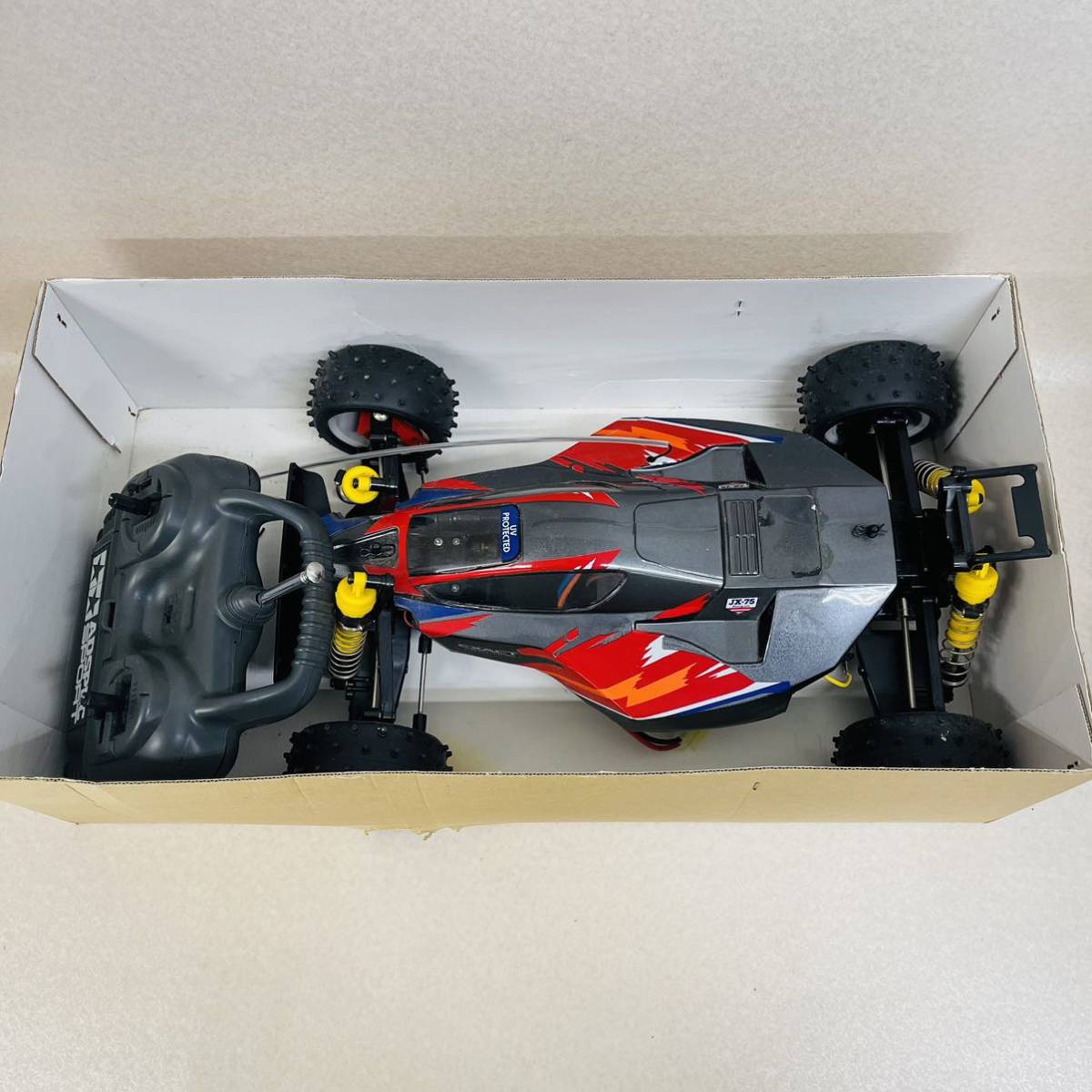 E2002★ 1/10　TAMIYA　タミヤ　DIRT THRASHER　 ダートスラッシャー　電動RC 4WDレーシングバギー　動作未確認　欠品あり　ジャンク品扱い_画像2