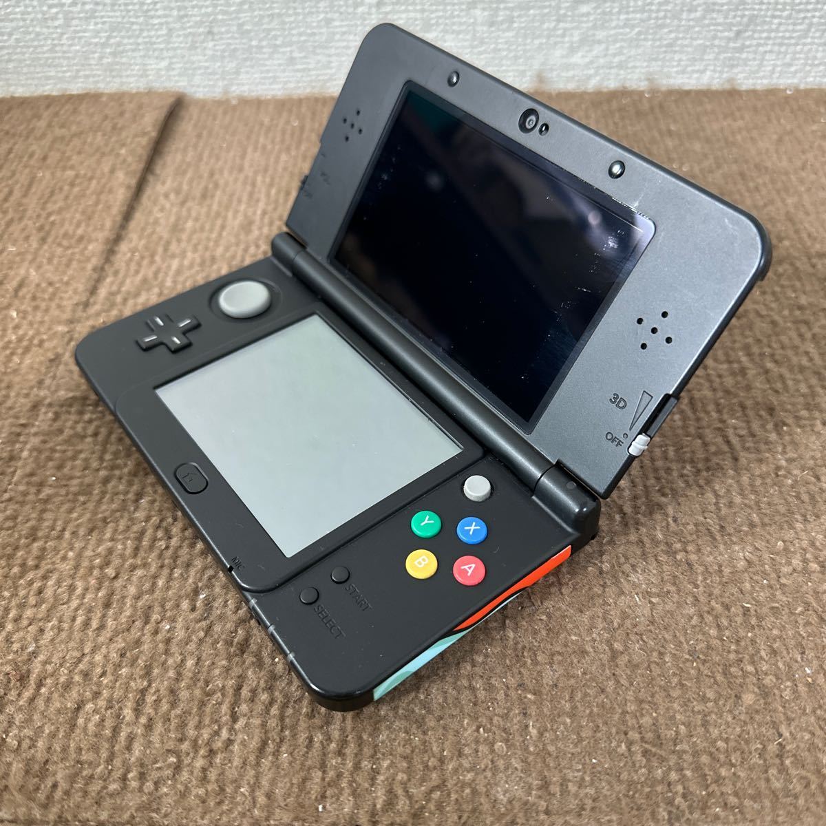 中古品】 ニンテンドー3DS 本体 ブラック KTR-001 充電器なし 通電