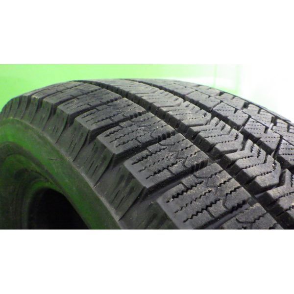 ブリヂストン BLIZZAK VRX2 215/55R17 94Q 日本製 1本のみ◆2018年製9分山スタッドレス◆中古 特筆すべき損傷はなし◆白石区手渡し可の画像3