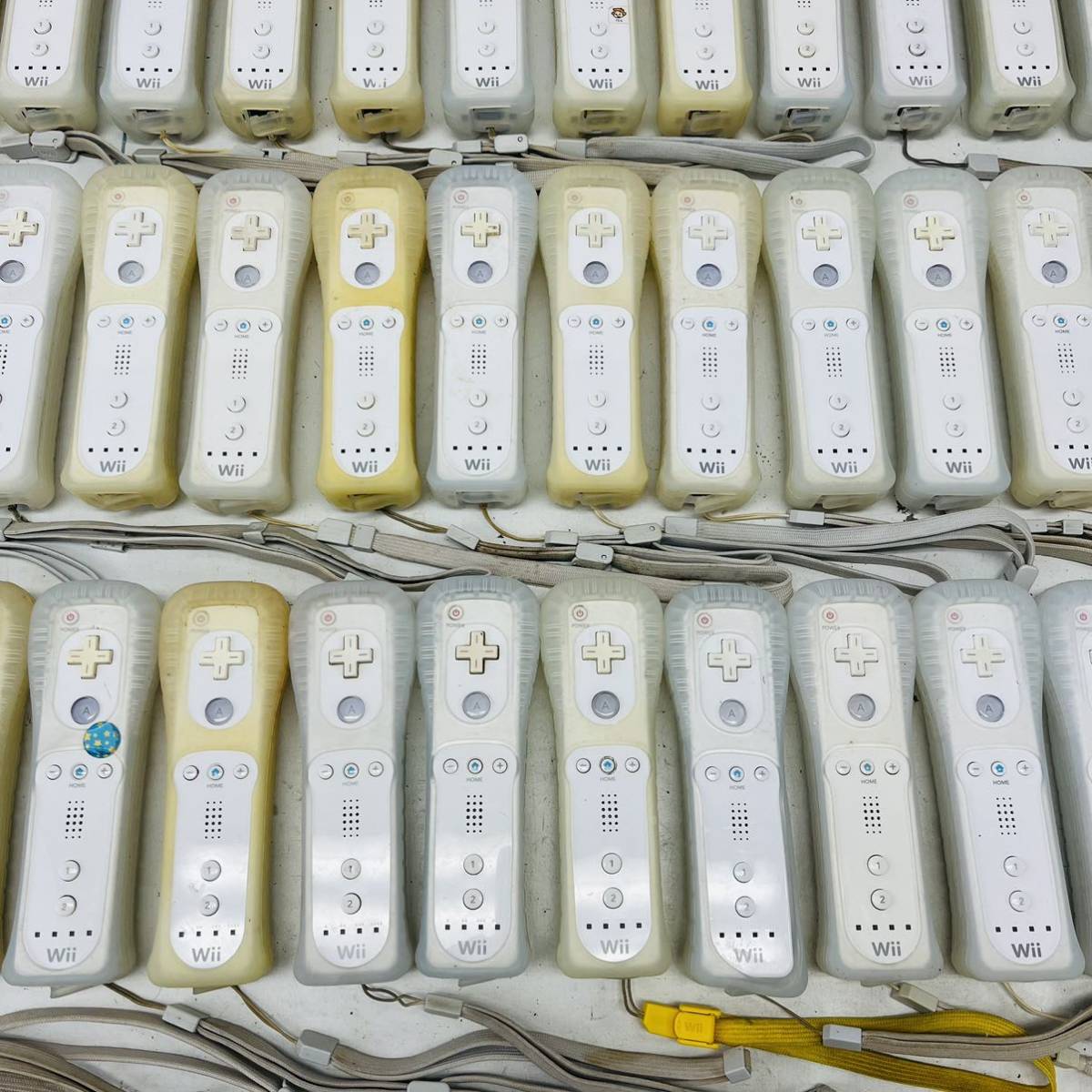 ☆大量・1円～ Nintendo Wii WiiU 対応 Wiiリモコン 白 シロ 本体 ジャケット付き まとめて 120個 セット 任天堂 ニンテンドー ジャンク ①_画像3