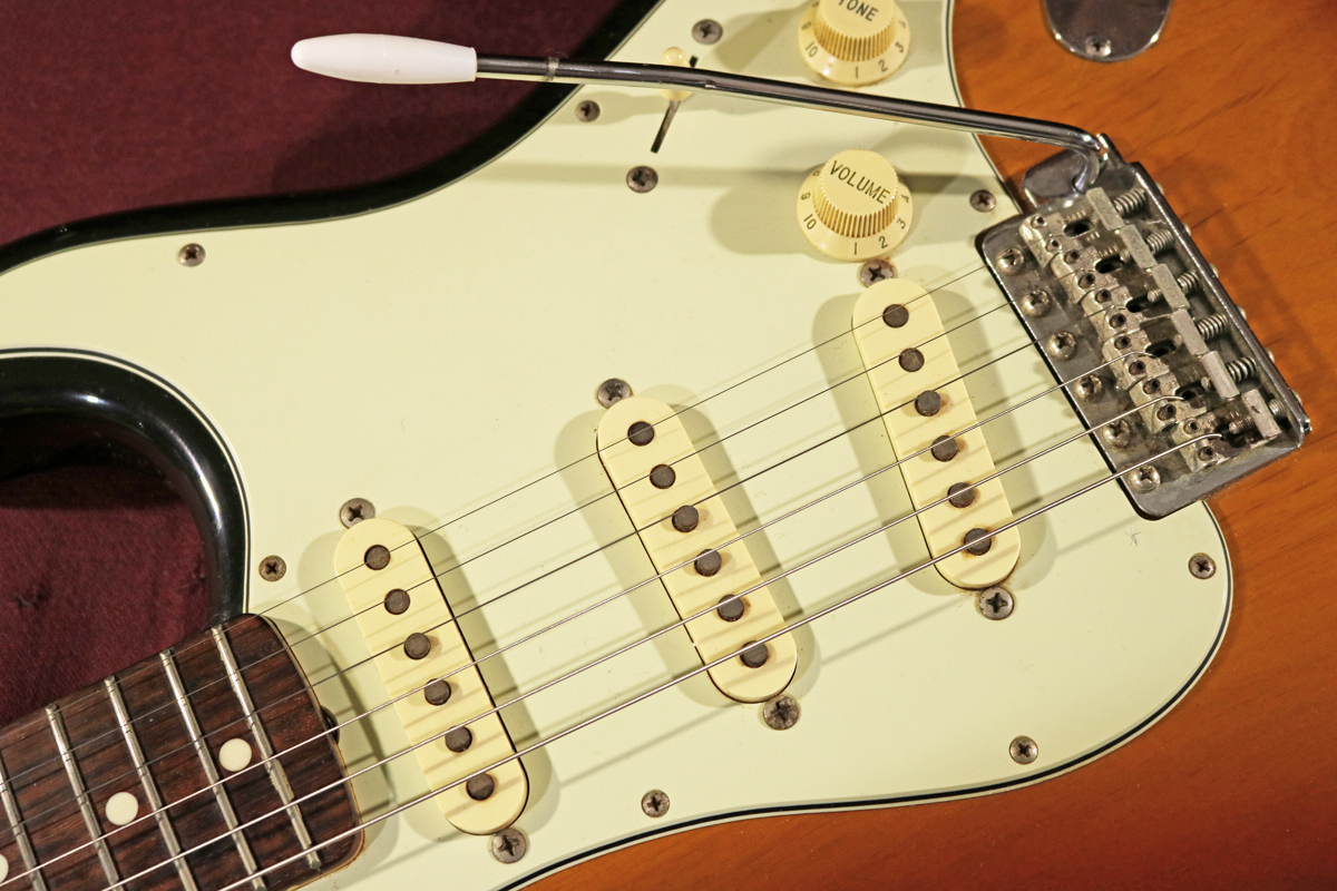 【Fender Japan】ST62-70TX（3TS）'62 Stratocaster 3-Tone Sunburst（Texas Special PU搭載／Alderボディ／ローズウッド指板）_画像8