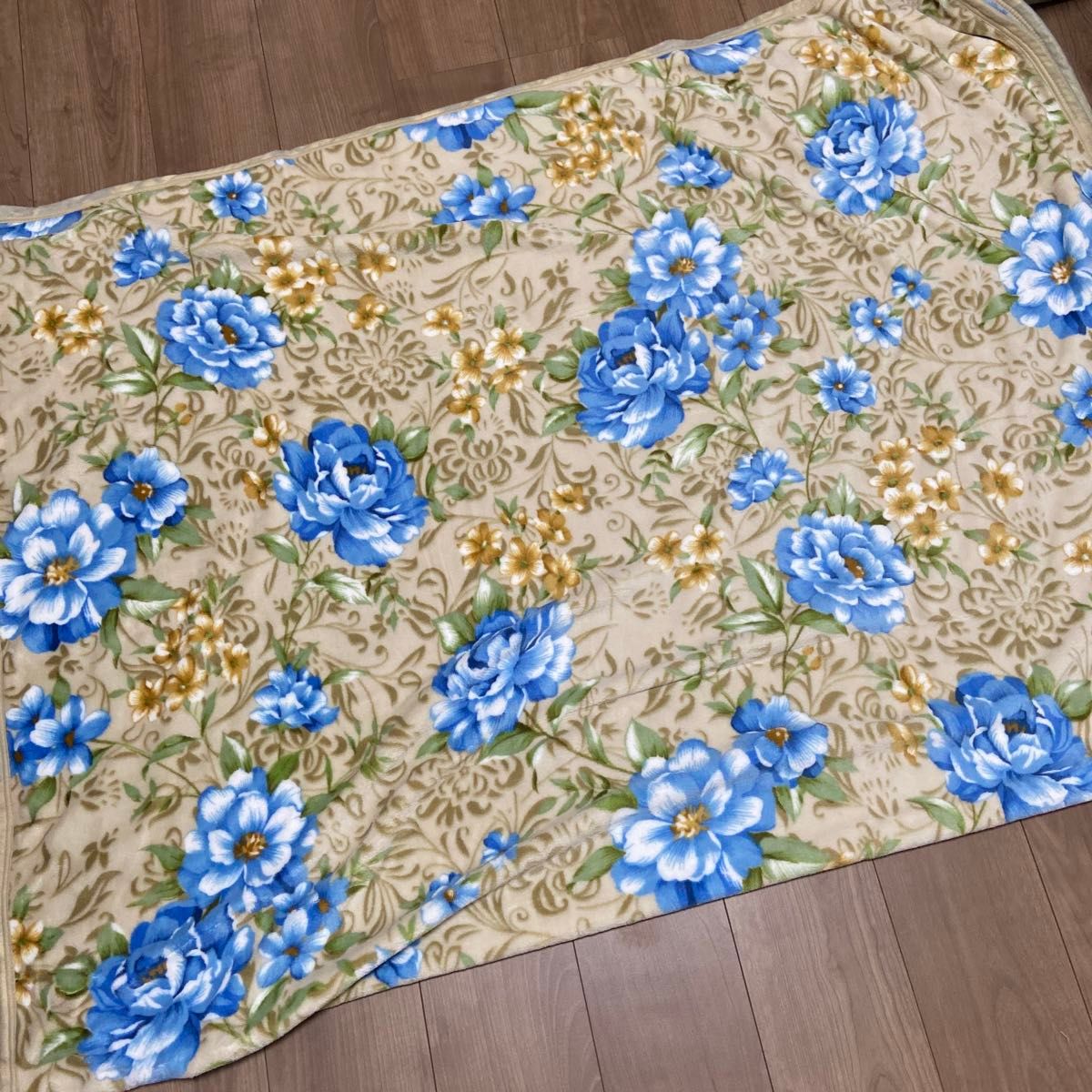 東京西川 ニューマイヤー毛布 花柄 140x200cm Golden Night