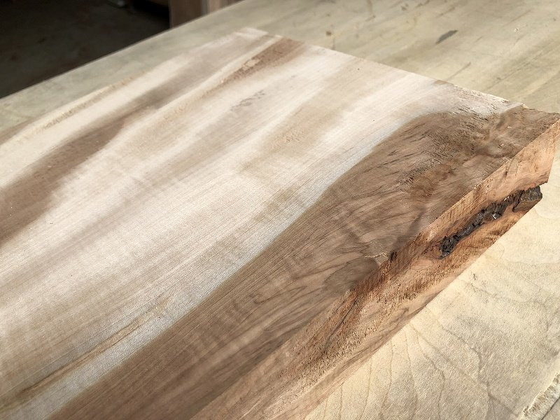 【EF131F】栃 580×257×50㎜ 縮杢 極上杢 一枚板 材料 天然木 無垢材 乾燥材 銘木 材木 木工 DIY《銘木登屋》_画像3