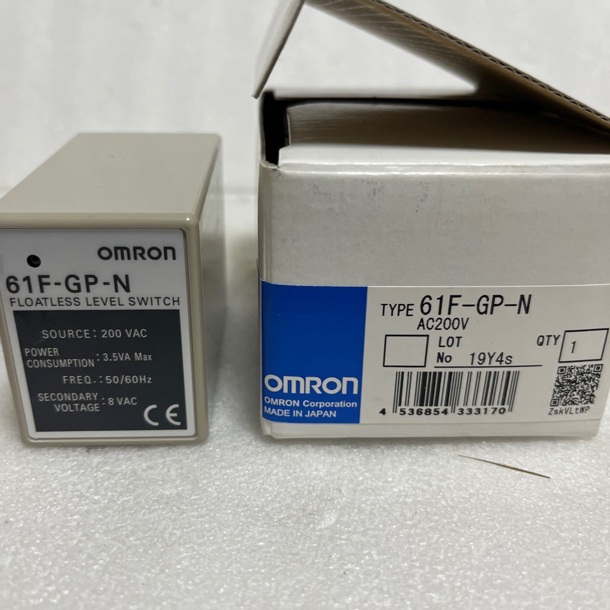 未使用保管品 OMRON オムロン フロートなしスイッチ コンパクトタイプ11ピン 61F-GP-N AC200_画像2
