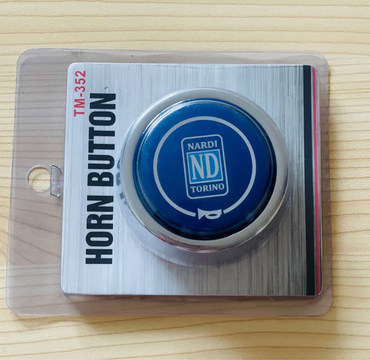 NARDI ナルディ ホーンボタン 未使用品momo サイズ ブルー