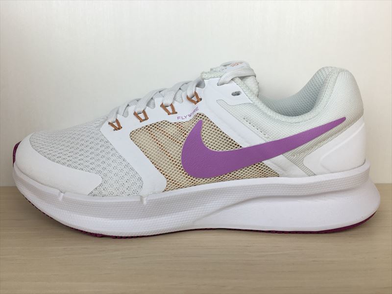 NIKE（ナイキ） RUN SWIFT 3（ランスイフト3） DR2698-103 スニーカー 靴 ウィメンズ 25,5cm 新品 (1808)