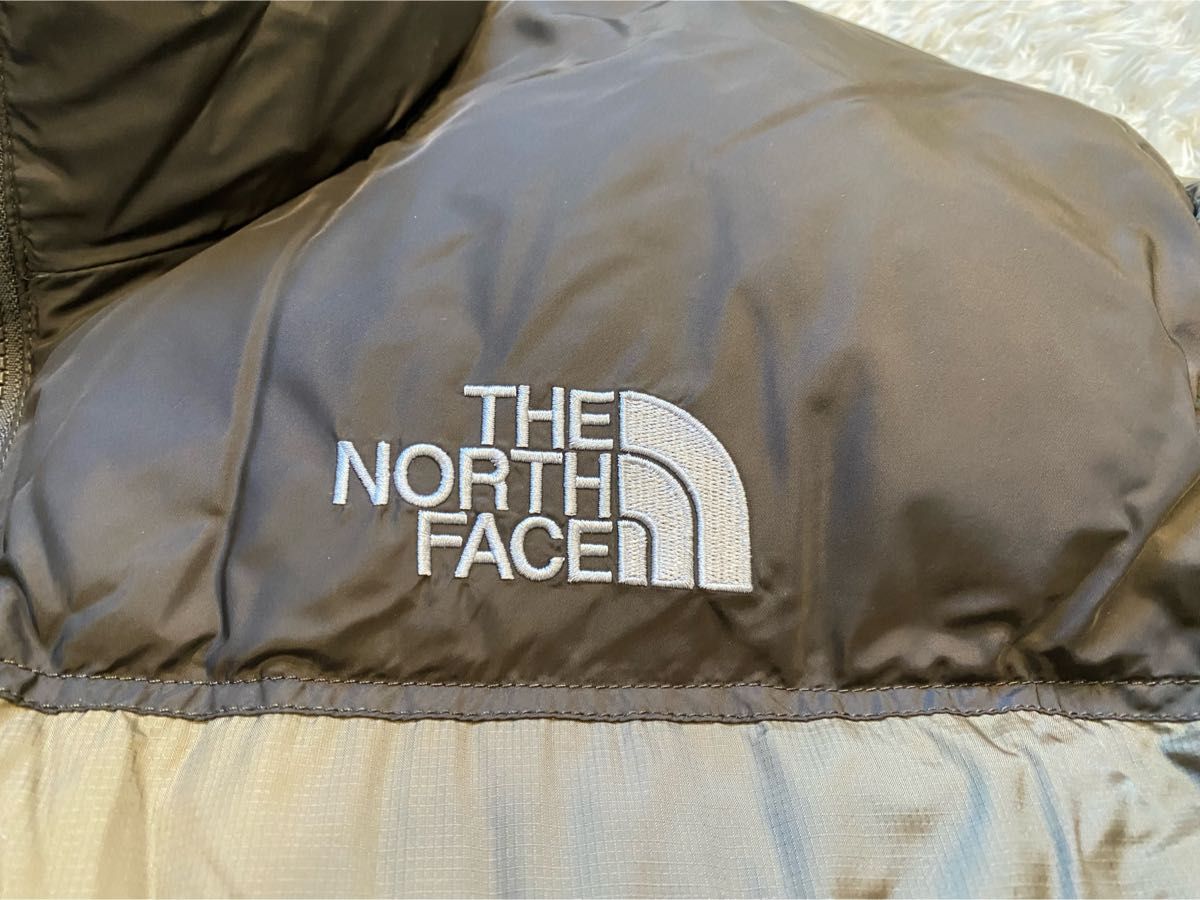 人気 センターロゴ THE NORTH FACE ヌプシダウン ブラウン 茶 人気 センターロゴ THE NORTH FACE ヌプシダウン ブラウン 茶