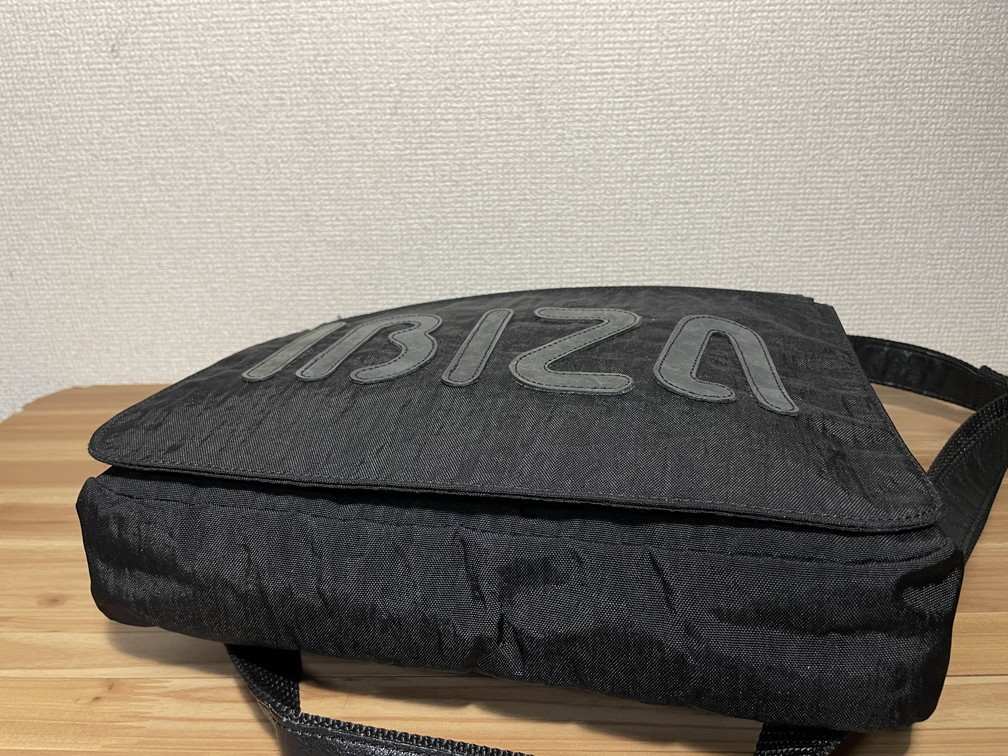 ●８８００円即決です●　IBIZA　イビサ　イビザ　ロゴデザイン　ショルダー　バッグ_画像5