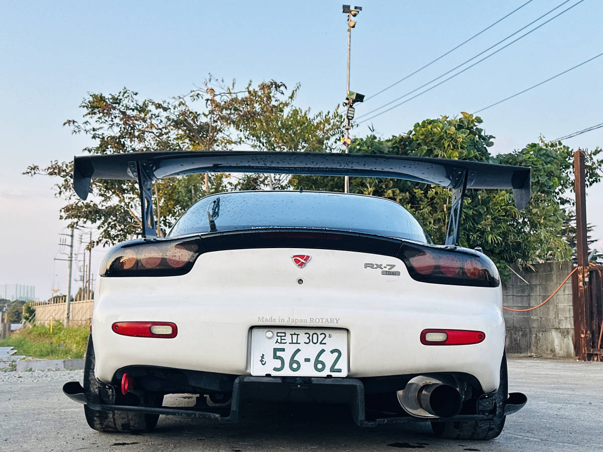 【美車】改造多数★RX-7 FD3S☆4型タイプRS★BRIDEフルバケ★APEX:FCコマンダー★MOMOステア★RAYS18インチAW★社外フルエアロ★車検付き♪_画像5