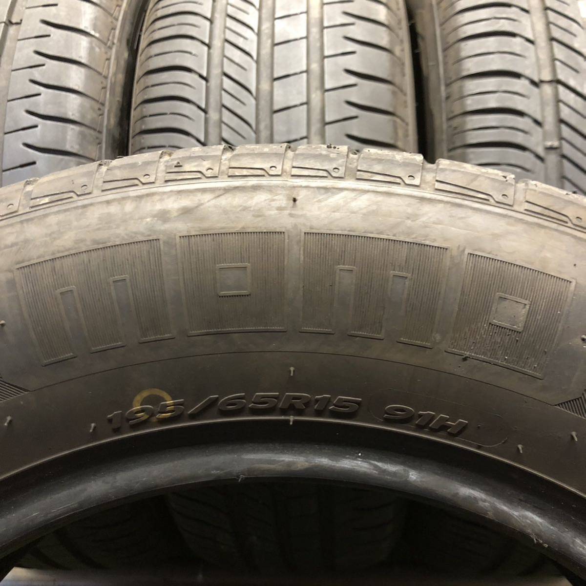 MOMO　OUTRUN　M20　195/65R15　91H　極上バリ山4本価格　Z-156　福岡　★引き取り大歓迎★千円スタート★早い者勝ち★22年製★_画像9