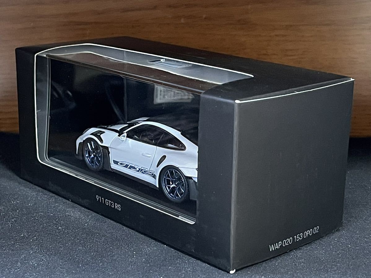 1/43 特注 スパーク ポルシェ 911 992 GT3RS グレー/ブルー 1:43 Spark Porsche 911 992 GT3 RS Weissach Package ice grey / indigo blue_画像6