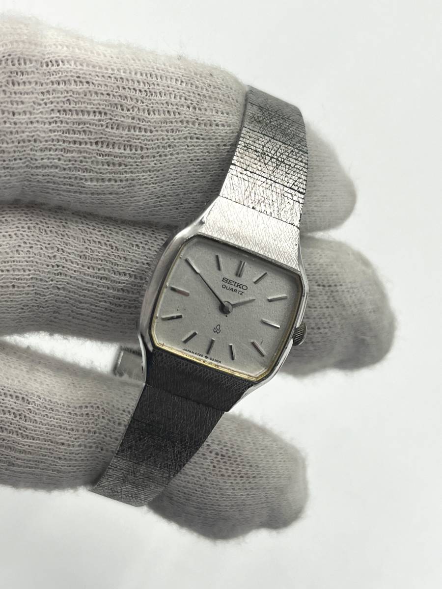 電池切れ】SEIKO セイコー クォーツ 腕時計 シルバー文字盤 電池切れ】SEIKO セイコー クォーツ 腕時計 シルバー文字盤