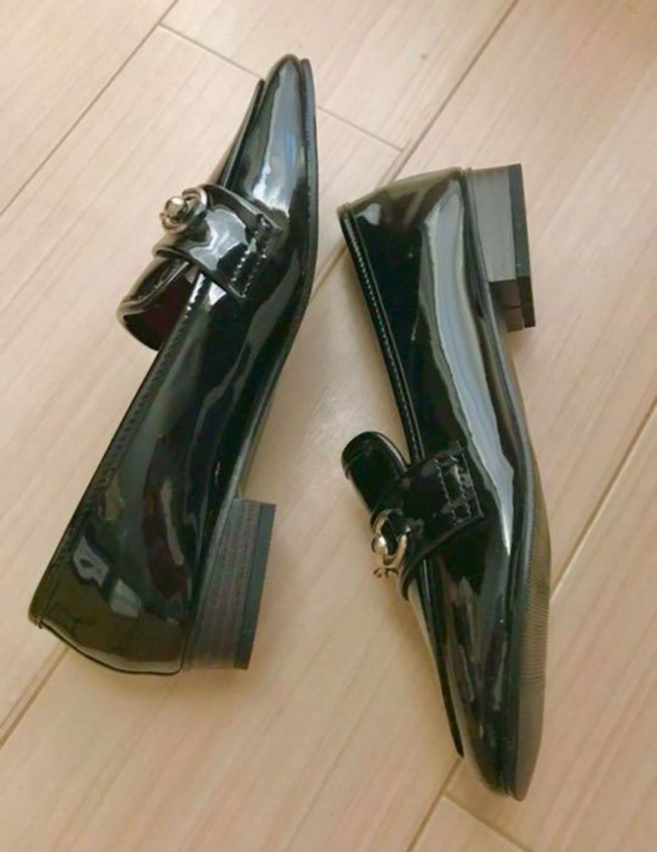 【新品・未使用】エナメル　ビットローファー　フラットシューズ　黒色　韓国製　22.5〜23.0センチ