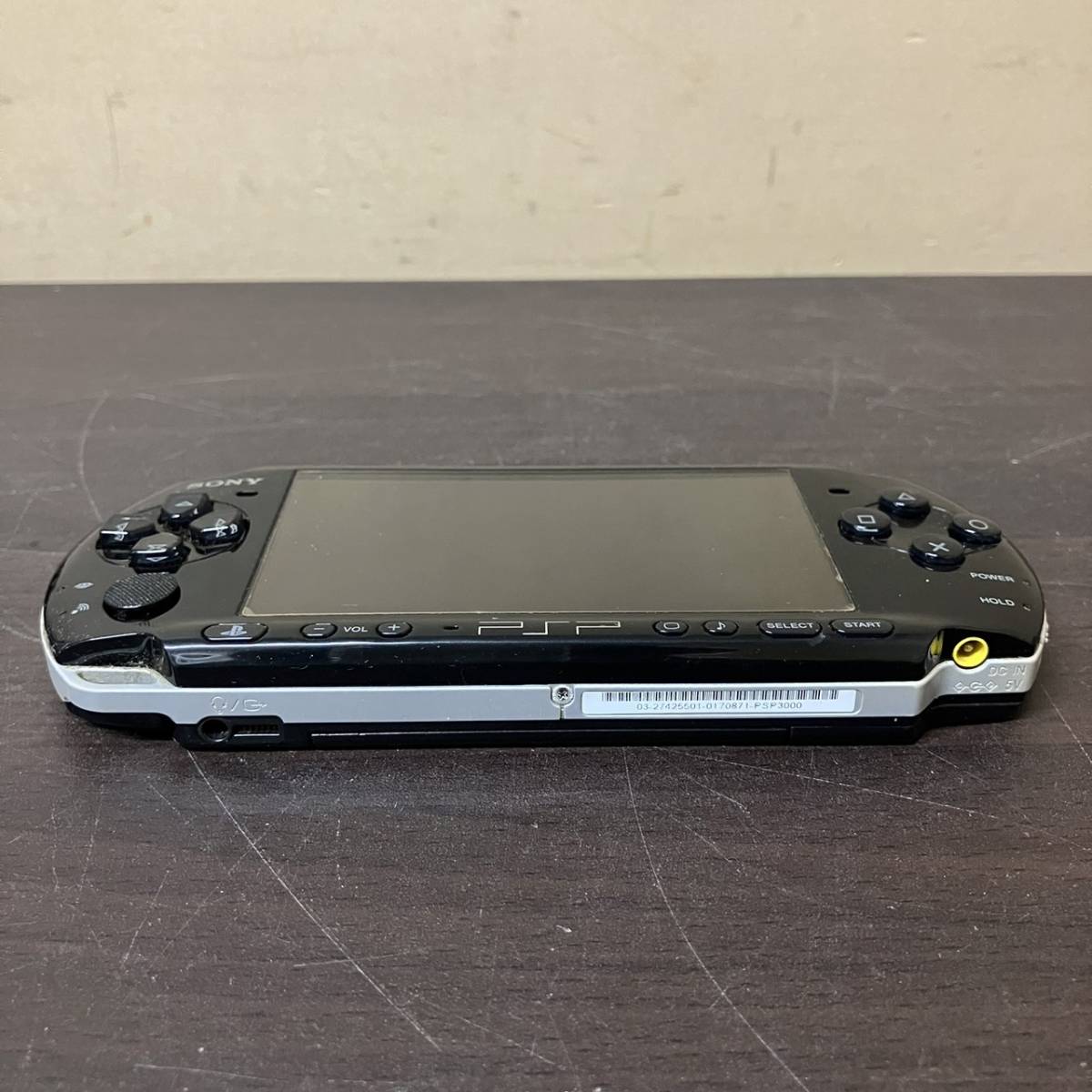 [12-87]PSP コントローラー 本体 PSP3000 黒 ブラック ソフト カセット ダンジョントラベラーズ2 ケース付き【宅急便コンパクト】_画像5