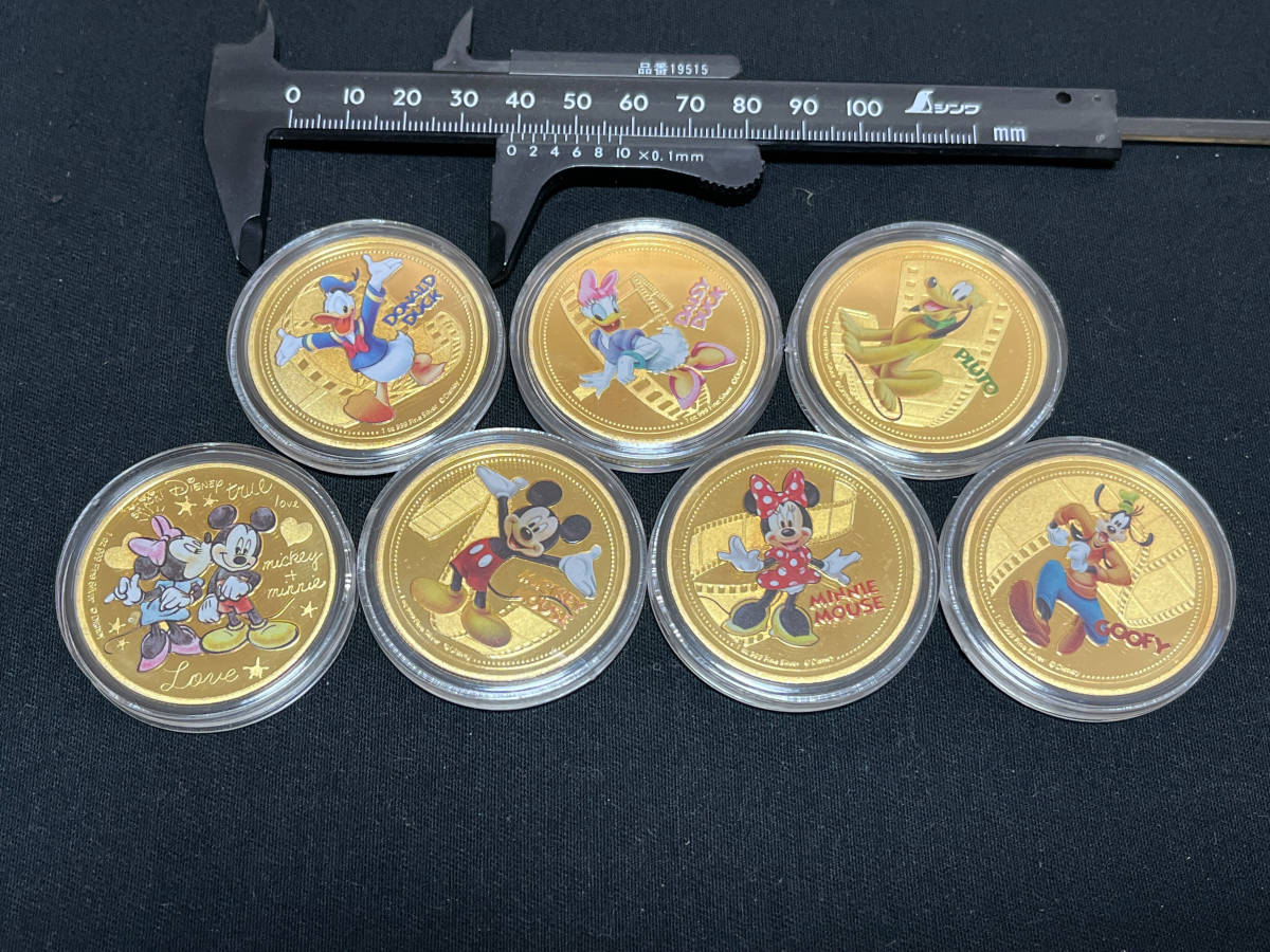 【X040】収蔵品放出2020年ニュージーランド エリザベスⅡ ディズニー ミッキー ミニー ドナルド 等紀念金貨 コイン カラーメダル 7枚セット_画像1