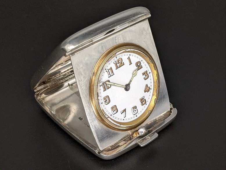 ◆5/26迄の価格◆銀無垢ハンターケースの懐中時計と比べてください/超希少英国製純銀925トラベルウォッチ/機械式/手巻き/1919年/シルバー_画像3