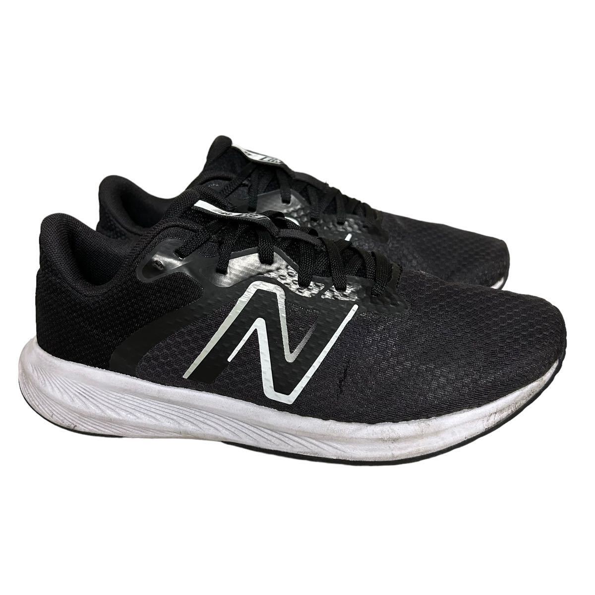 BB029 NewBalance ニューバランス M413 メンズ スニーカー US8.5 26.5cm 2E ブラック ホワイト_画像3