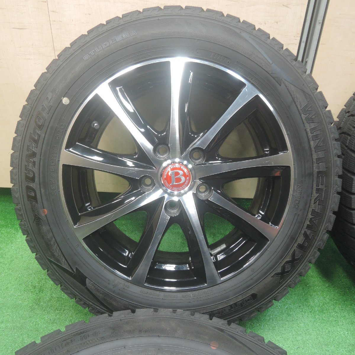 *送料無料*バリ溝！9.5分★スタッドレス 205/60R16 ダンロップ ウインターマックス WM02 WINNING STREET PCD114.3/5H★3112802SYス_画像2