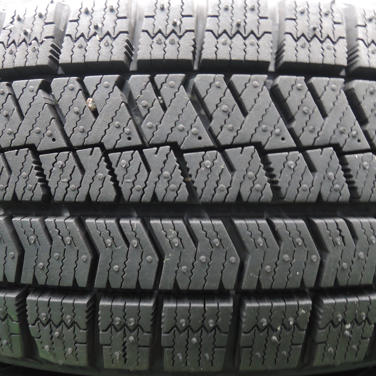 *送料無料*バリ溝！21年！綺麗！ほぼ10分★Lehrmeister 185/60R16 スタッドレス ブリヂストン VRX2 レアマイスター PCD100/4H★3120217HAス_画像4