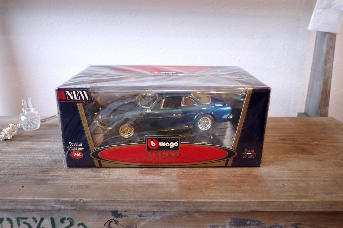 ○未使用burago ブラーゴ 1/16 アルピーヌルノーA110 ALPINE A110 1600S 1971 古道具のgplus広島2312ｋ_画像2