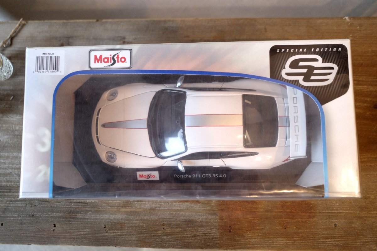 ○未使用MAISTO 1:18 ポルシェ 911 GT3 RS 4.0 Special Edition Diecast Boxed 古道具のgplus広島2312ｋ_画像3